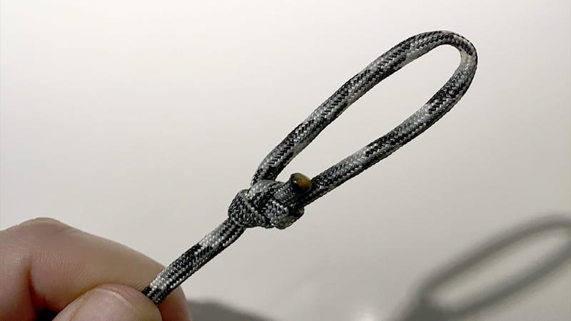 アトウッド・ロープ(ATWOOD ROPE MFG.)7Strand 550 パラコード 100フィート、カットして断面をライターで炙る。01